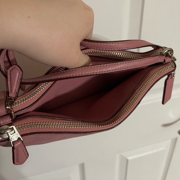 Coach Crossbody - Picture 4 of 6
